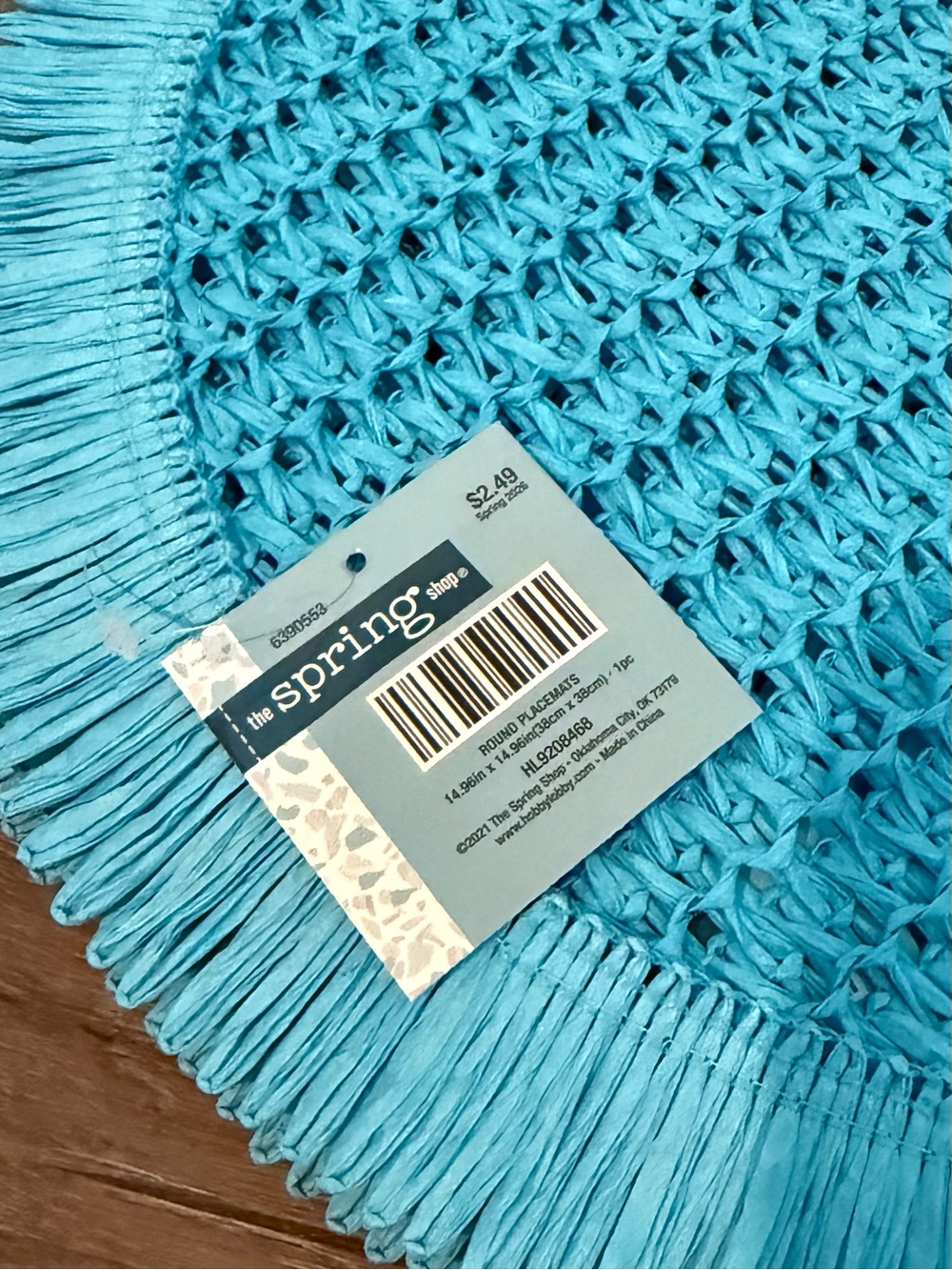 Pretty Turquoise Round Woven Fringe Edge Placemats- Set of 6- NWT - Picture 3 of 3